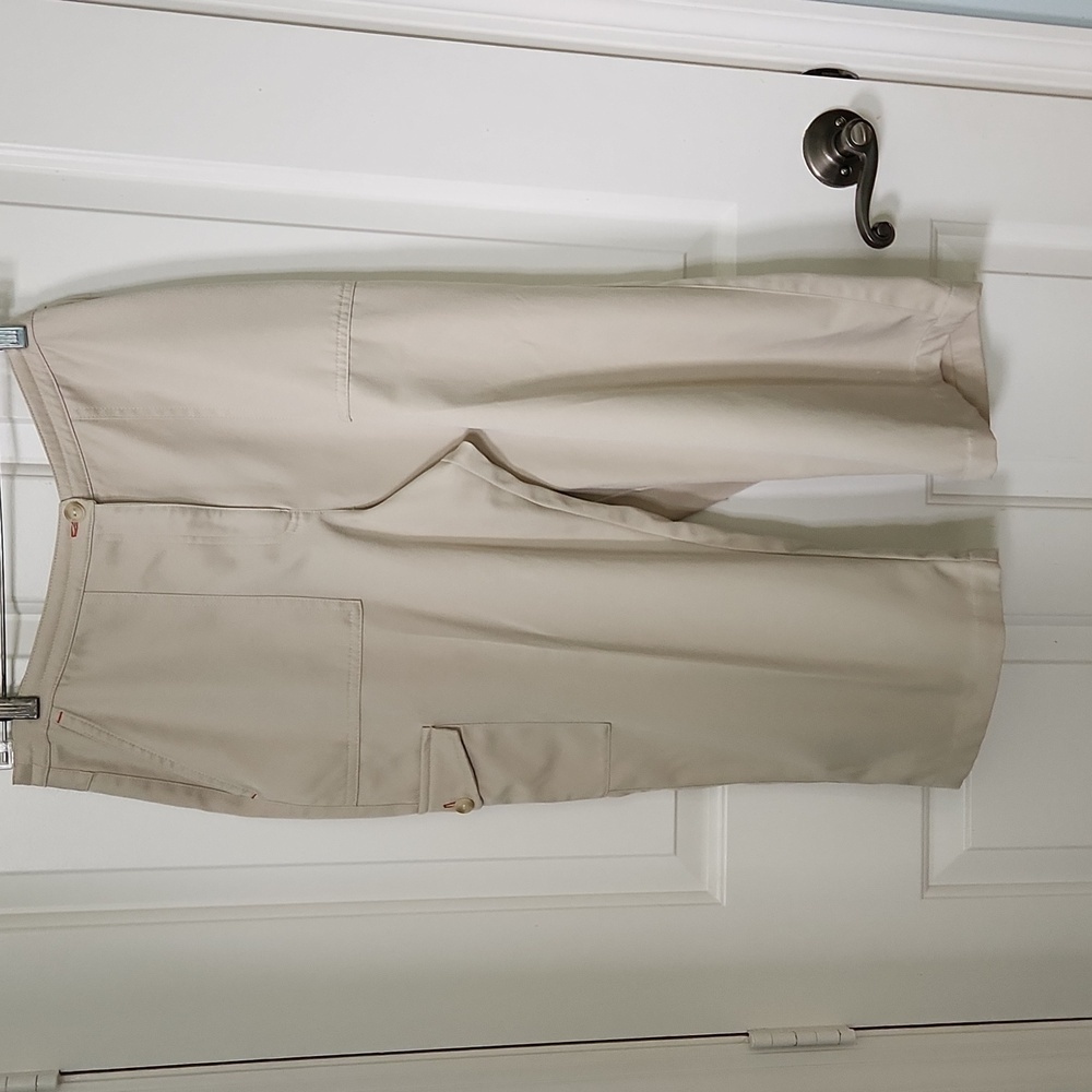 Tail Women's Capri Tan Golf Pants Size 10